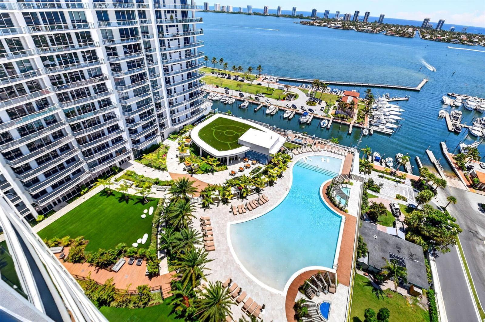 220 Lake Shore Drive 1808 photo 14