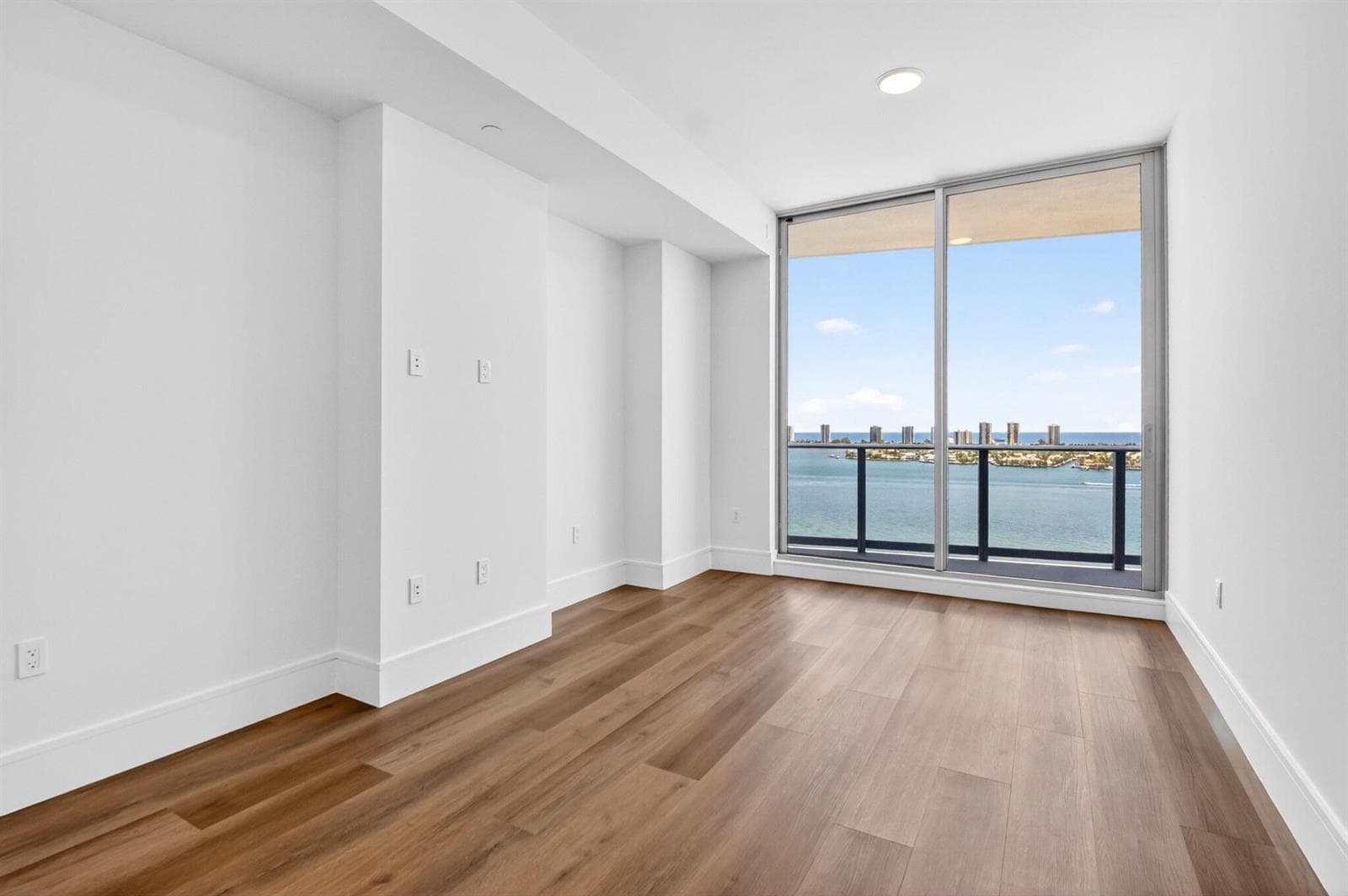 220 Lake Shore Drive 1808 photo 19