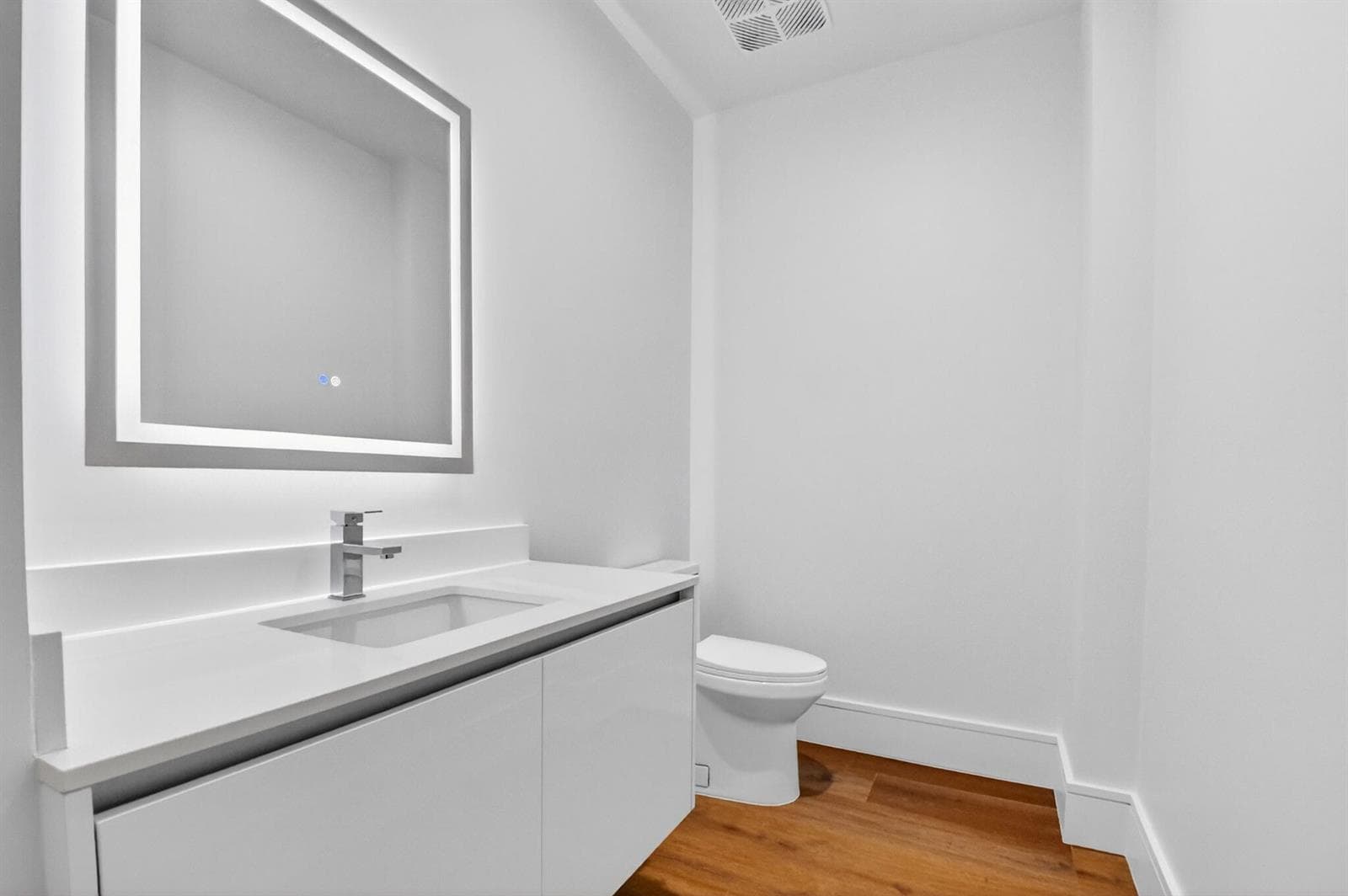 220 Lake Shore Drive 1808 photo 25