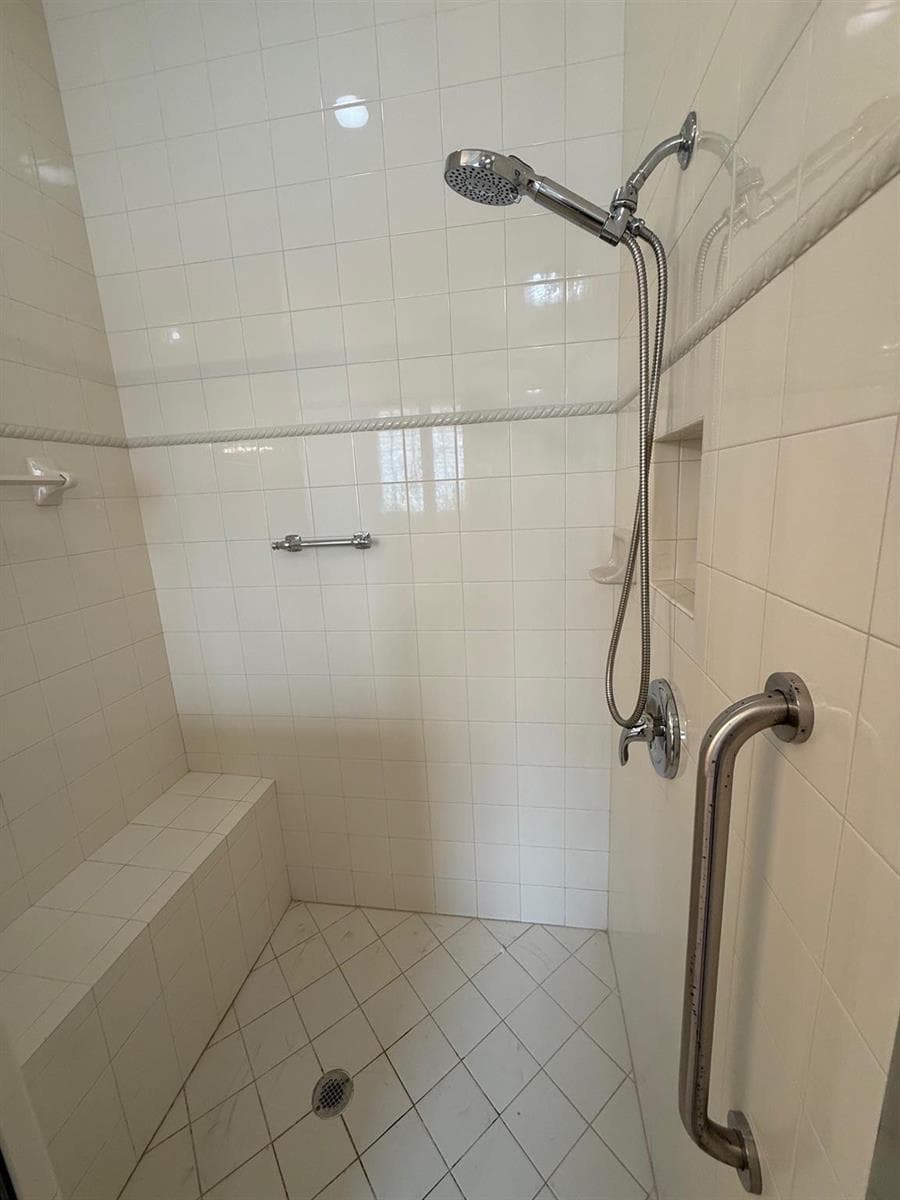 12039 Oakvista Drive photo 9