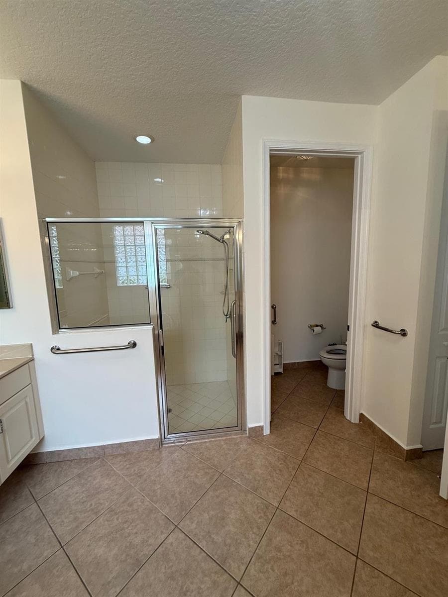 12039 Oakvista Drive photo 8