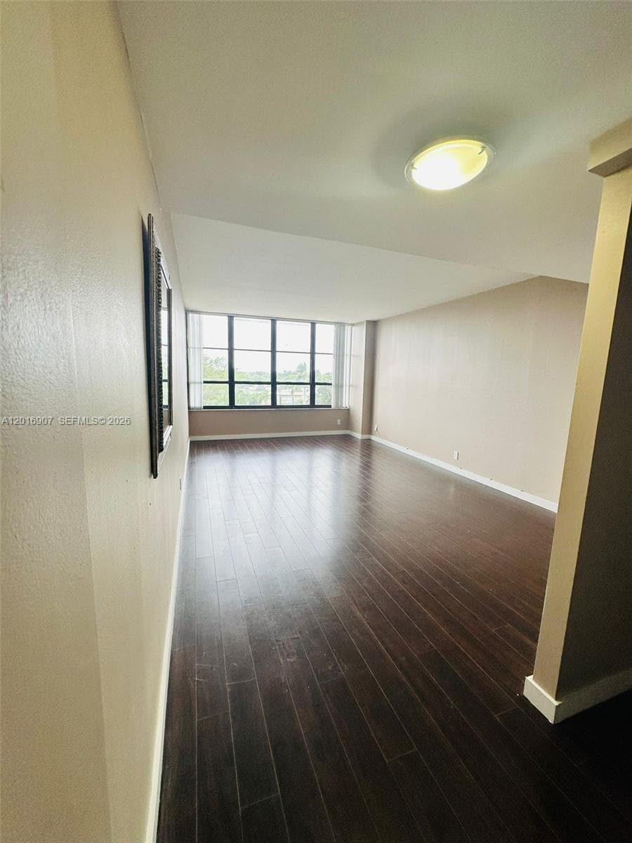 600 Three Islands Blvd 304 photo 5