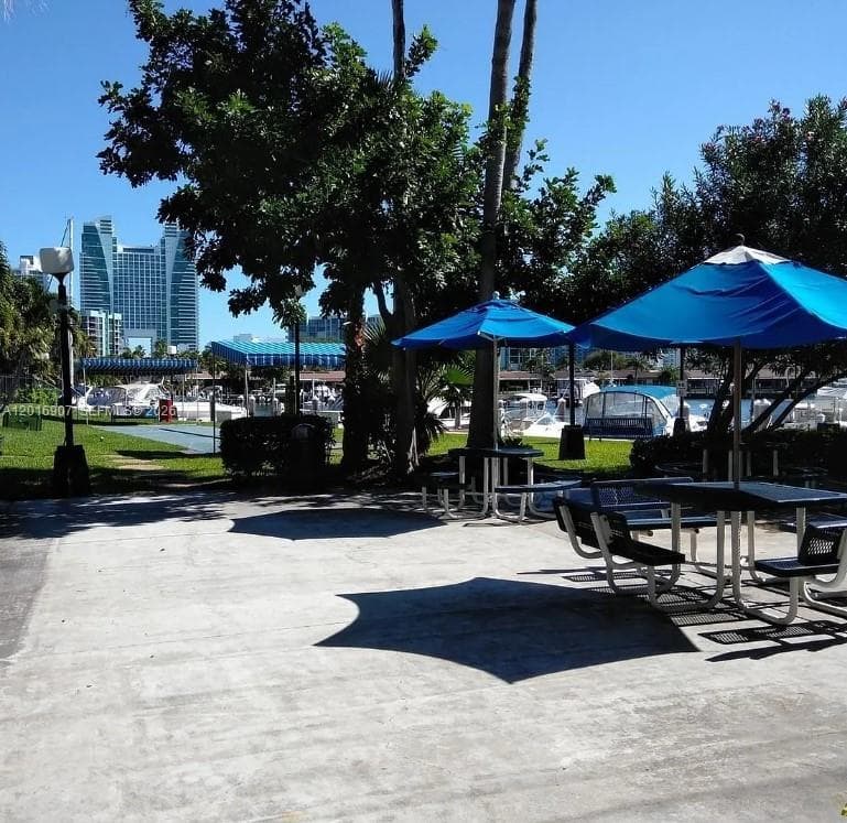 600 Three Islands Blvd 304 photo 14