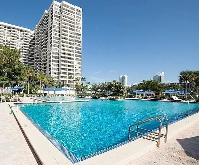 600 Three Islands Blvd 304 photo 11