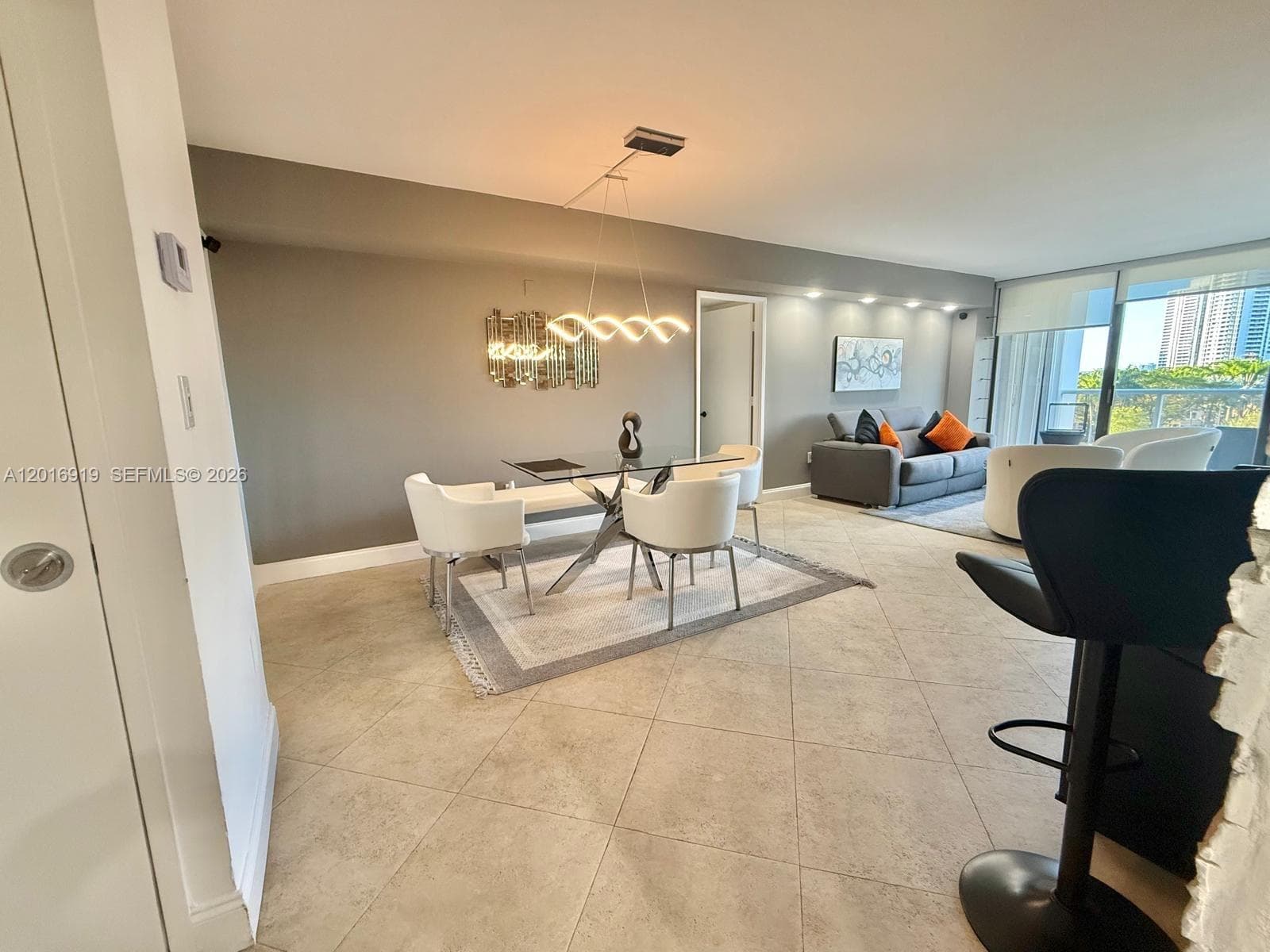 3701 N Country Club Dr 502 photo 2