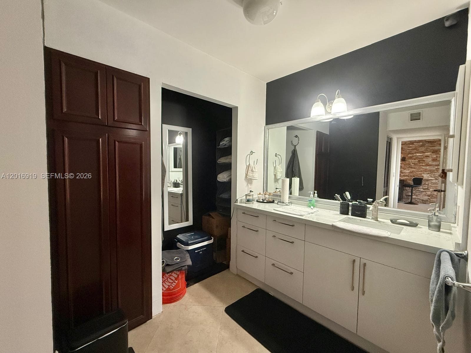 3701 Country Club Dr 502 photo 7