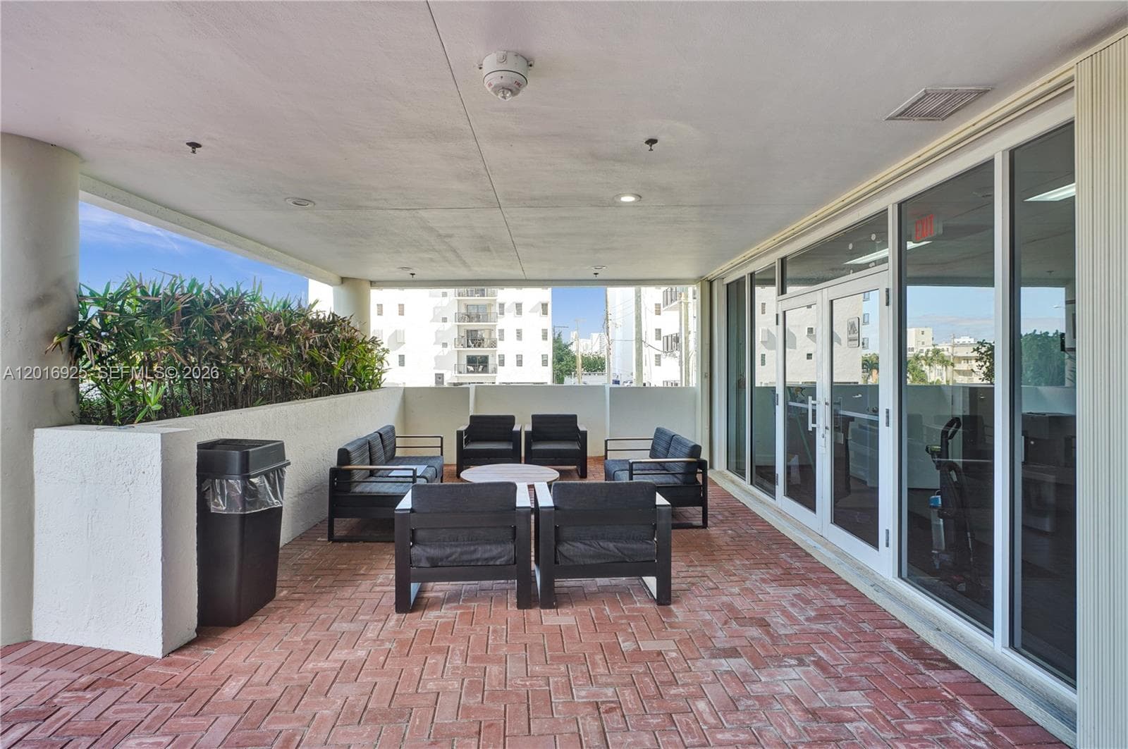 6422 Collins Ave 1402 photo 15