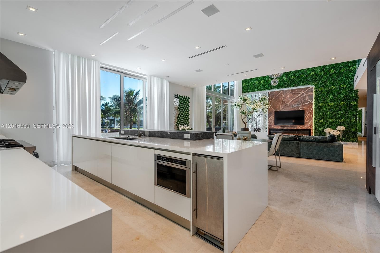 400 Tamarind Dr photo 21