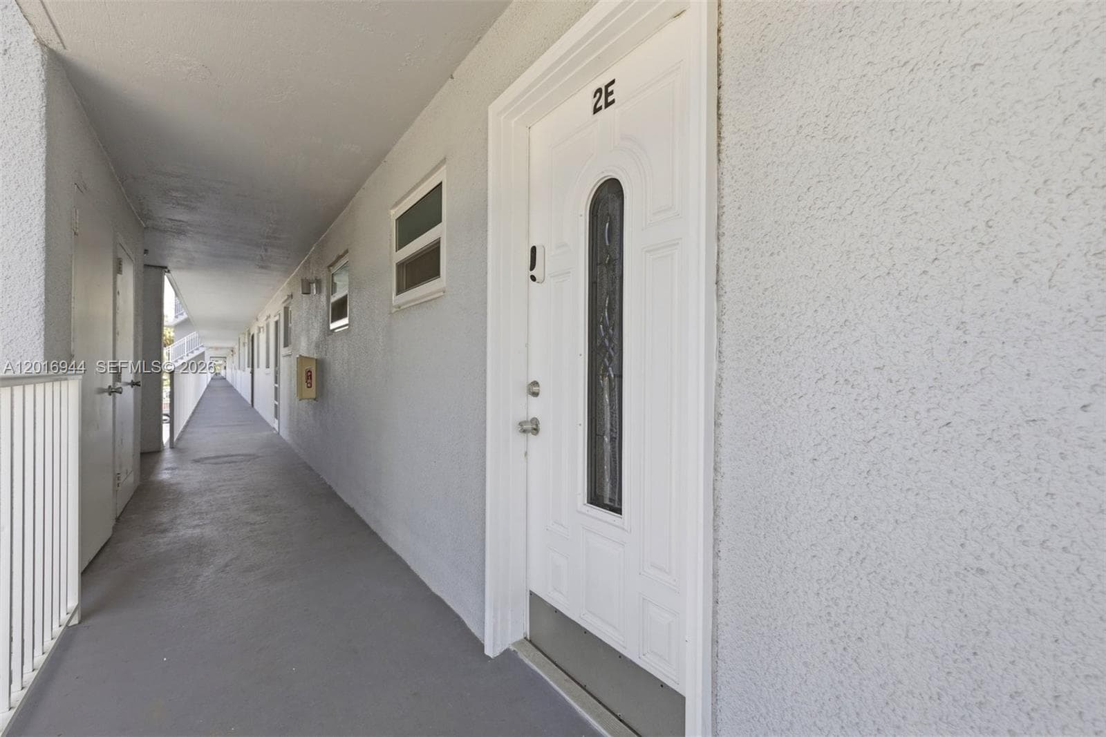 111 Royal Park Dr 2E photo 2