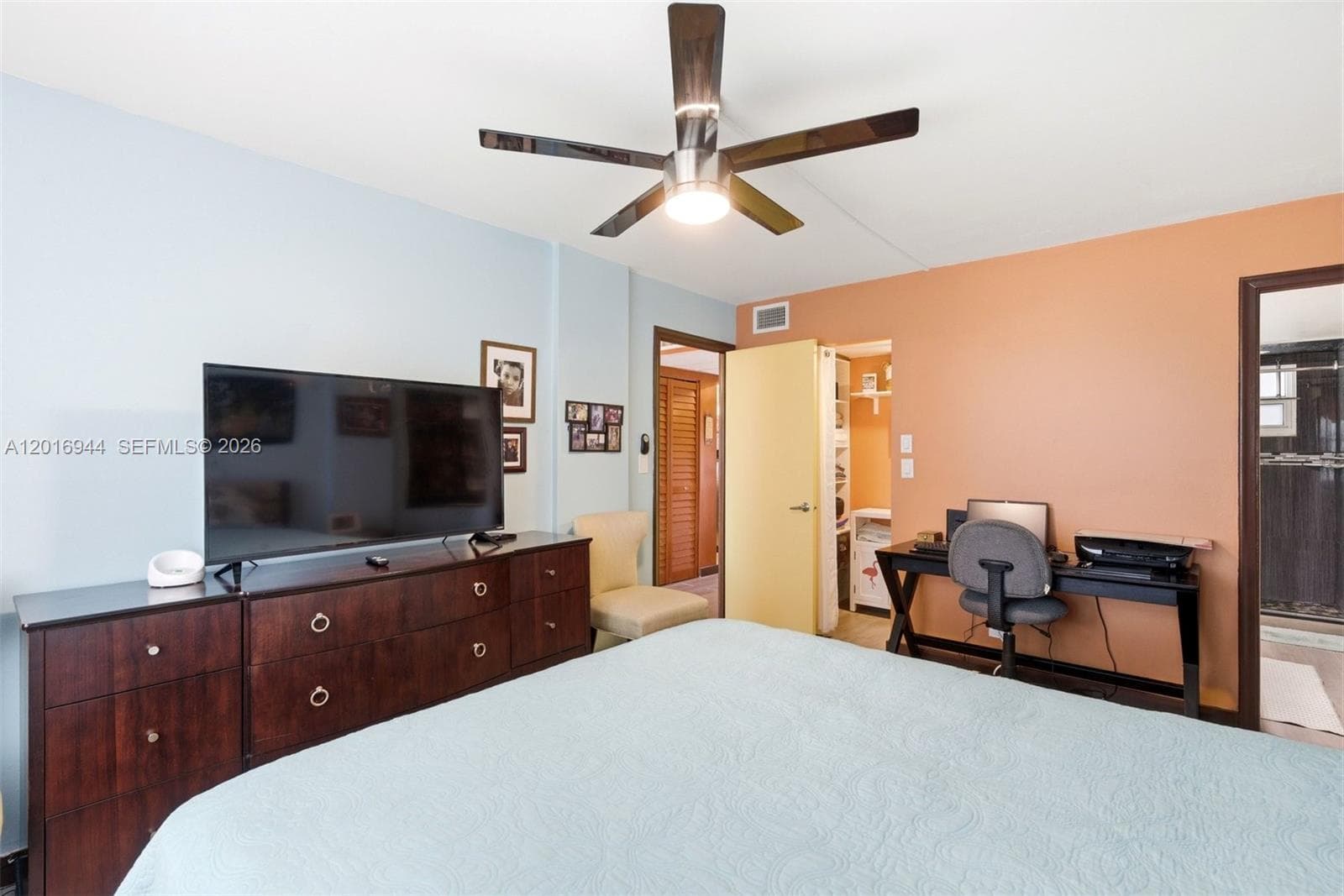 111 Royal Park Dr 2E photo 18