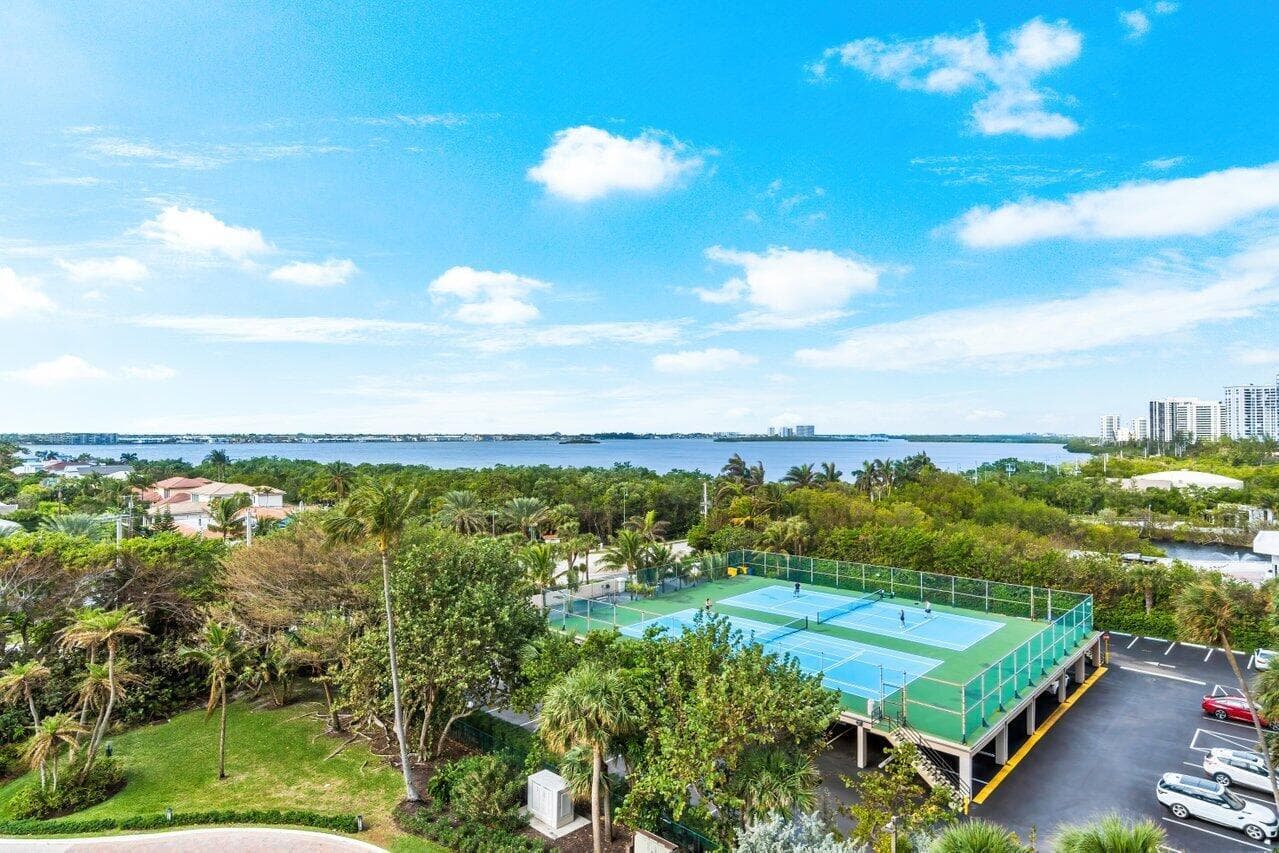 4000 N Ocean Drive 403 photo 11