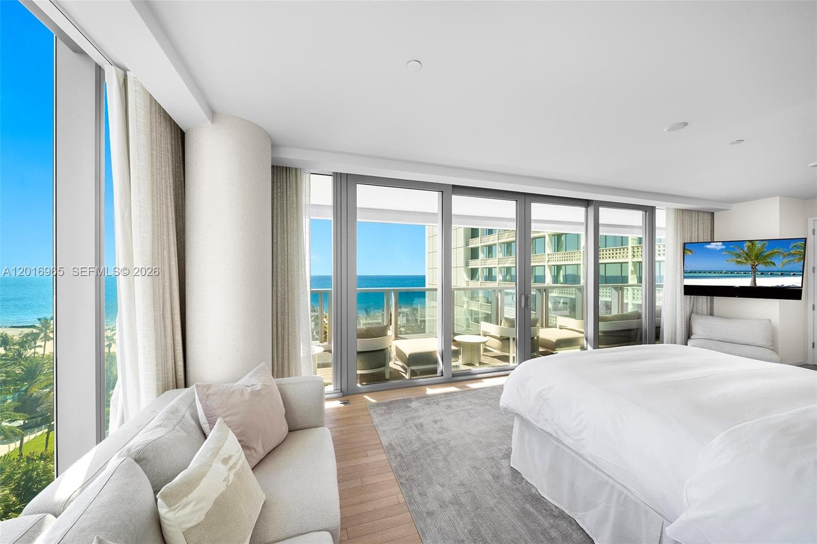 2901 Collins Ave 901 photo 16