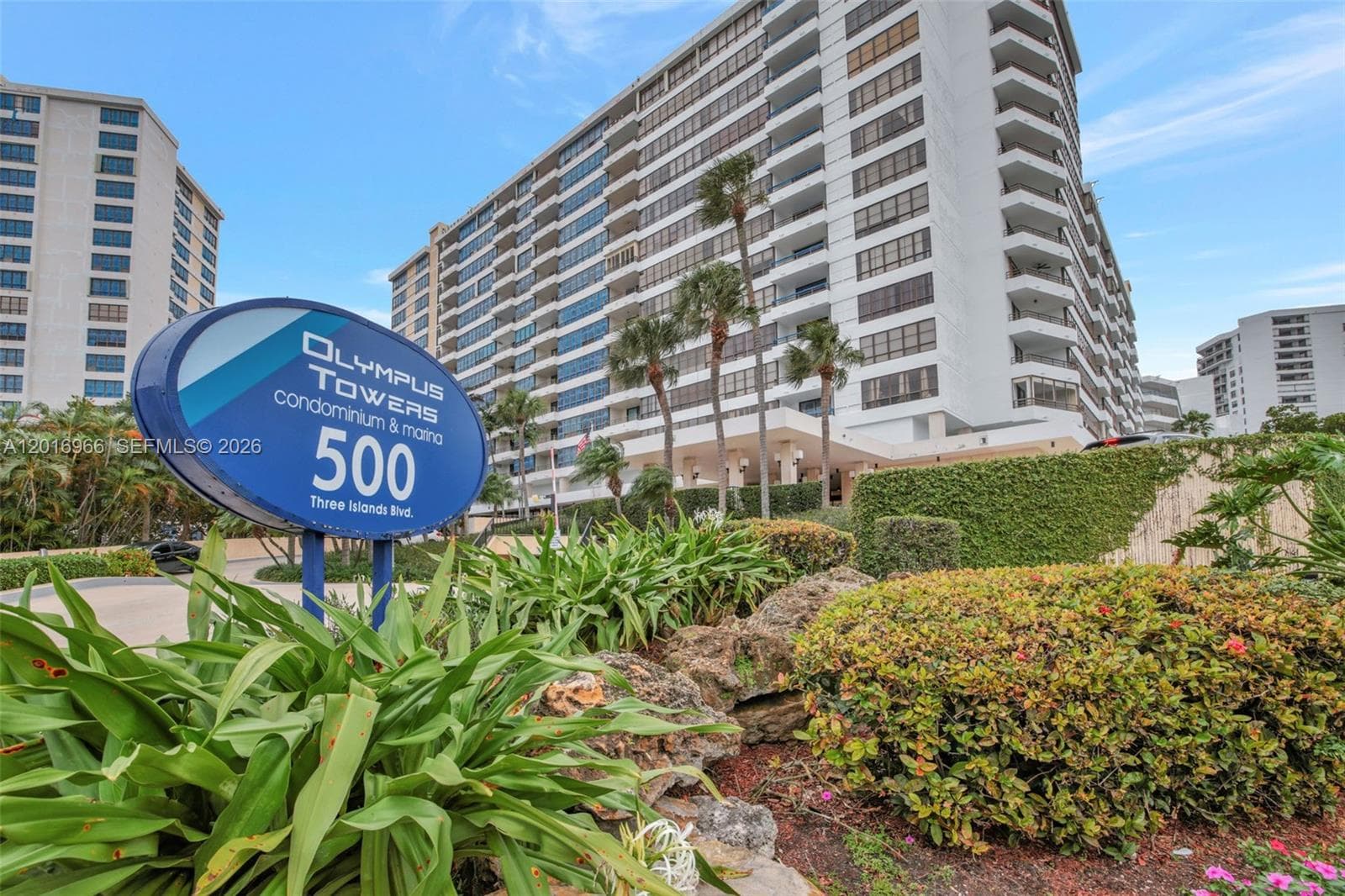 500 Three Islands Blvd 622 photo 3
