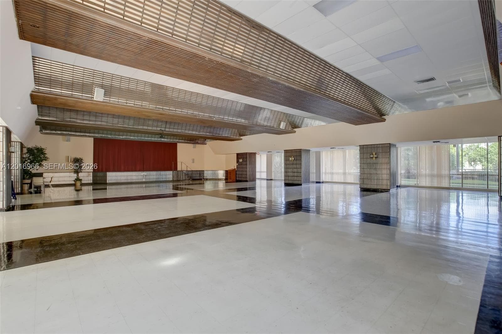 500 Three Islands Blvd 622 photo 19