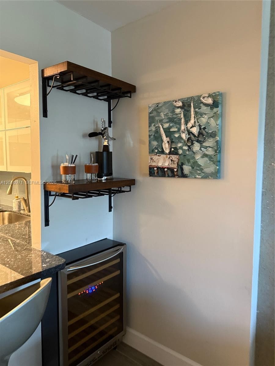 2301 Collins Ave 528 photo 13