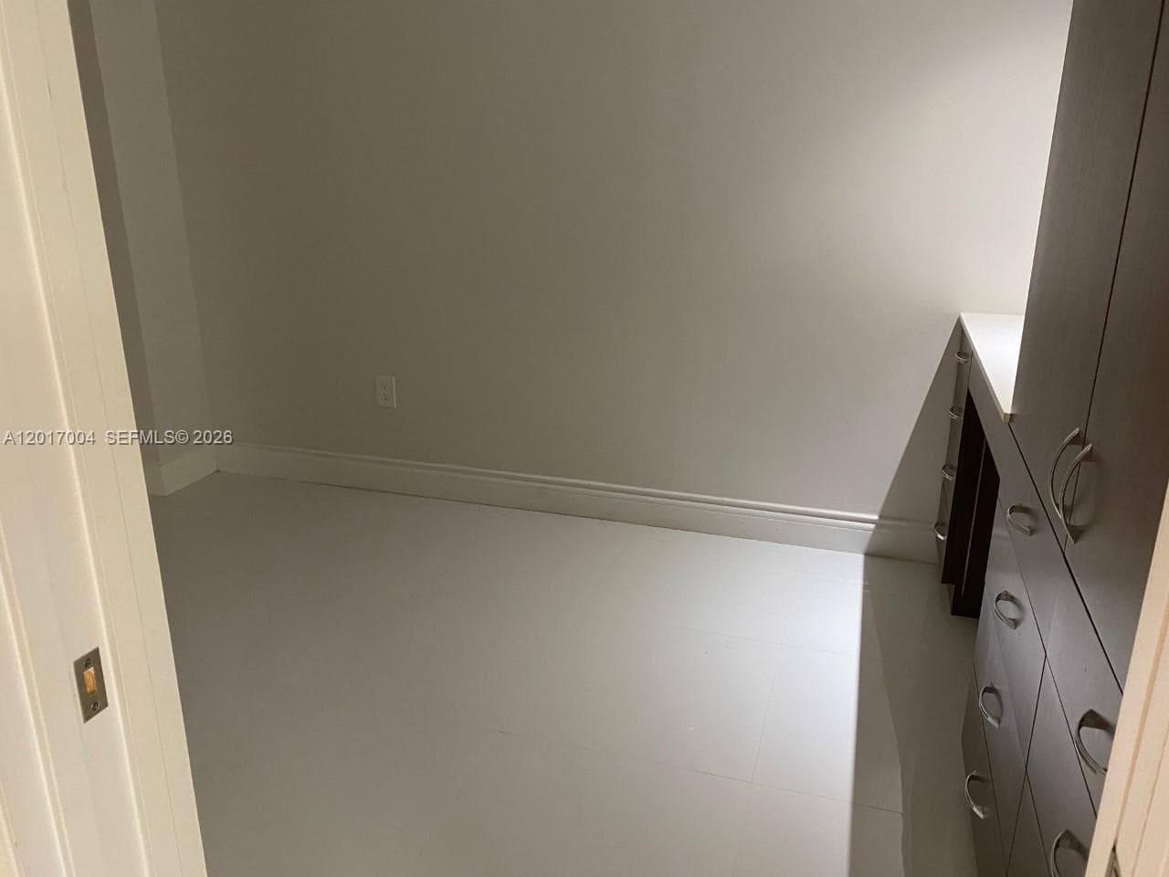 881 Ocean Dr 10E photo 7