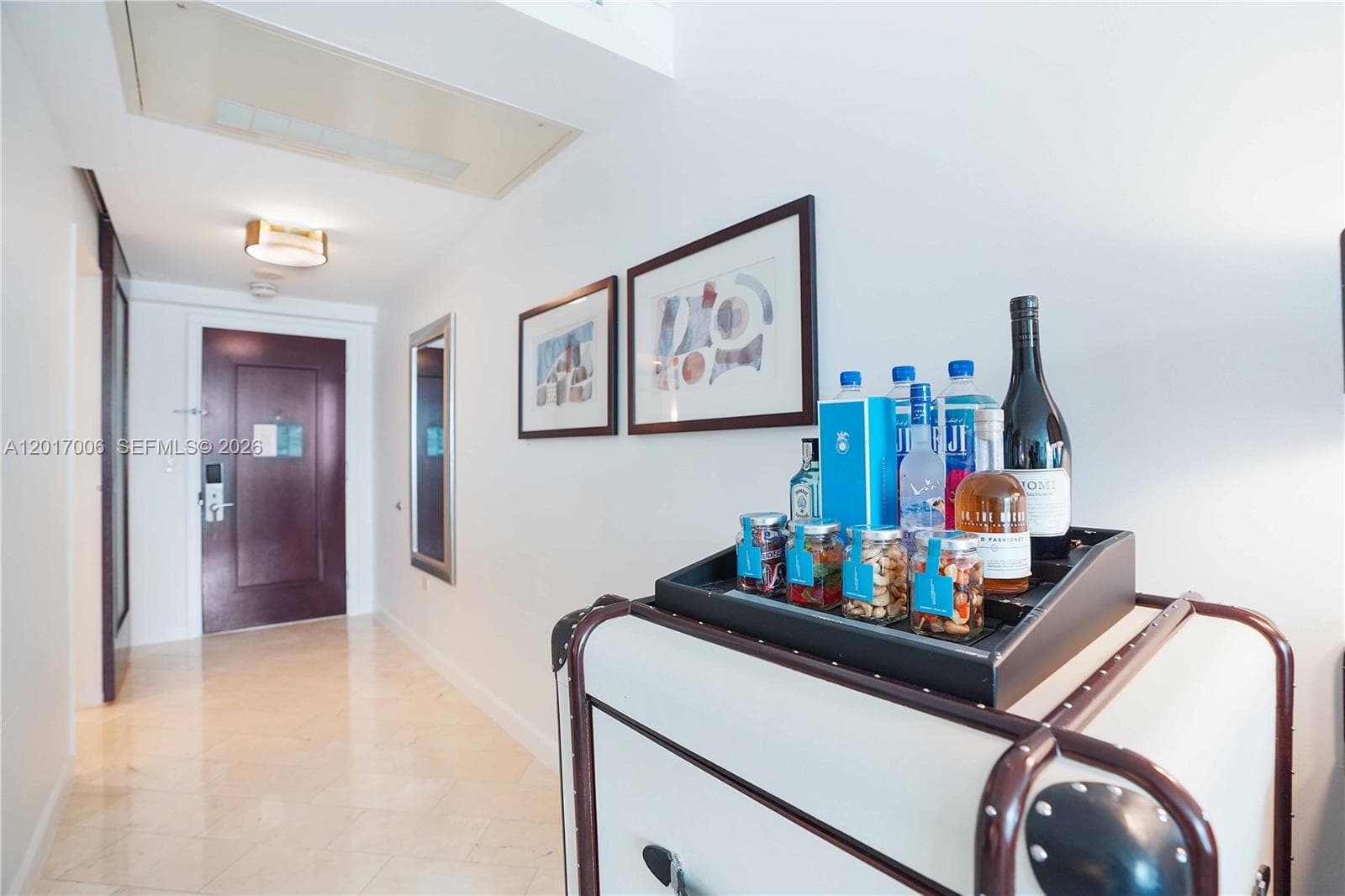 4391 Collins Ave 916 photo 14