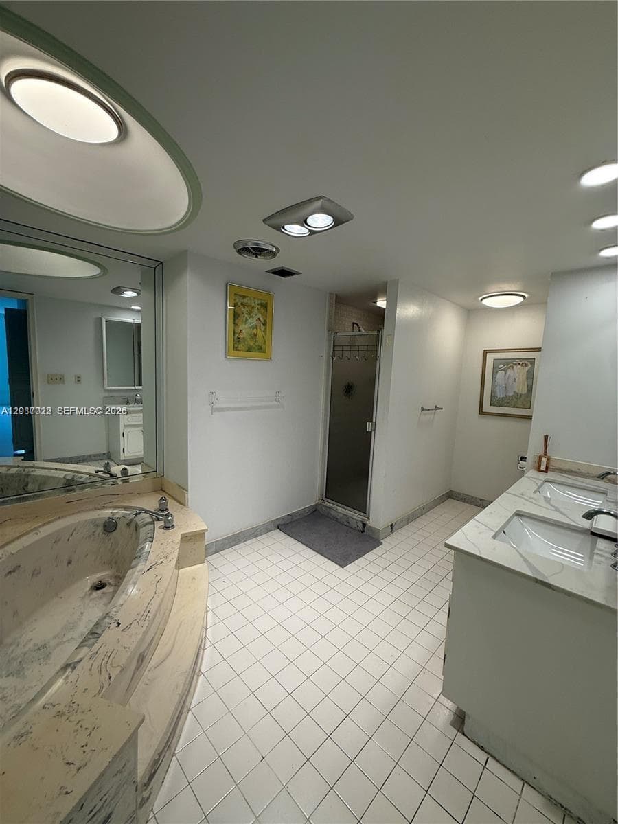 1865 S Ocean Dr 15C photo 10