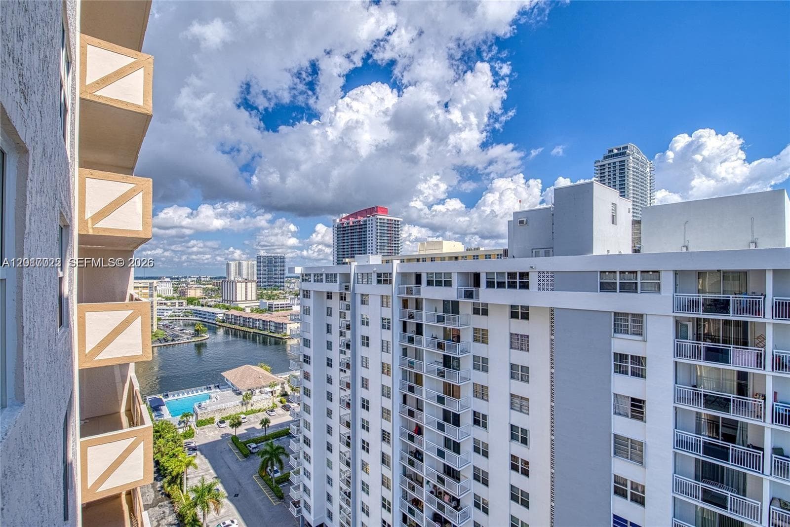 1865 S Ocean Dr 15C photo 4