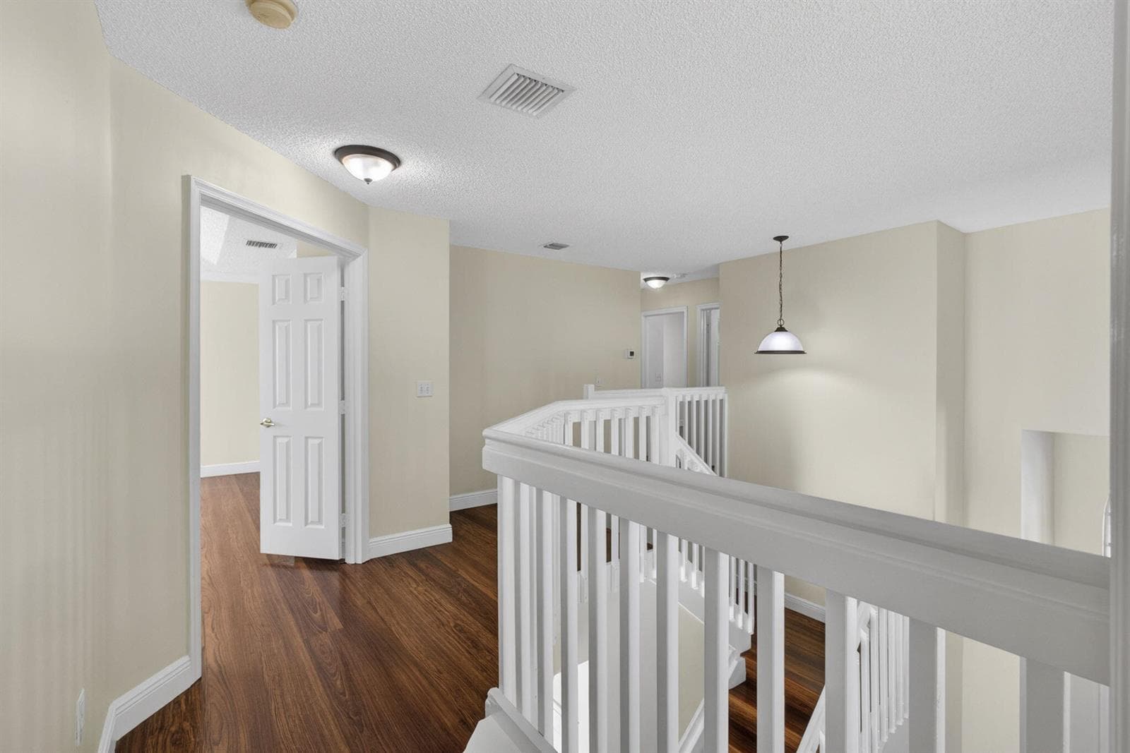 1104 Oakwater Drive photo 16