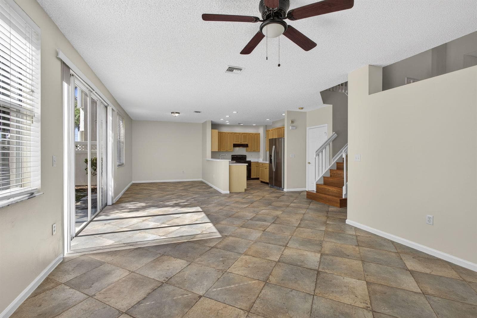 1104 Oakwater Drive photo 9