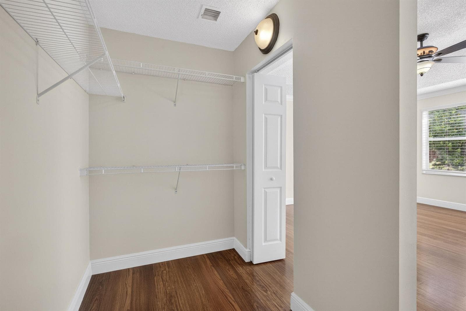 1104 Oakwater Drive photo 8