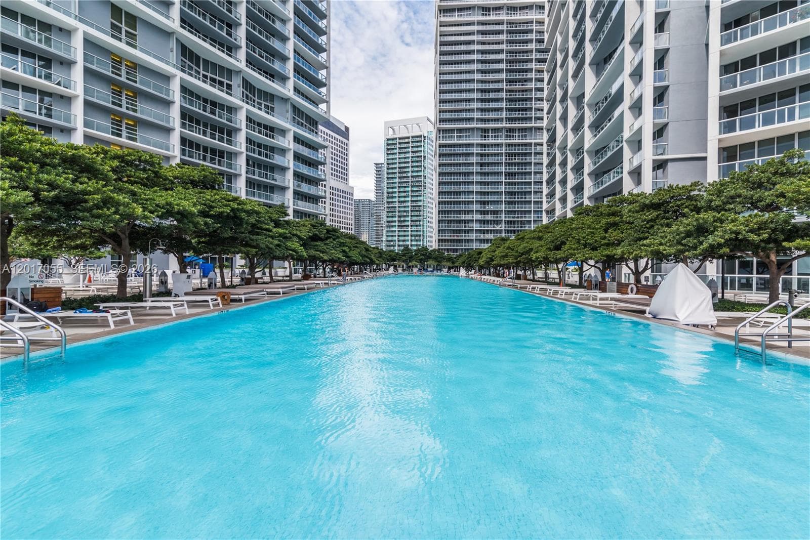 485 Brickell Ave 4606 photo 17