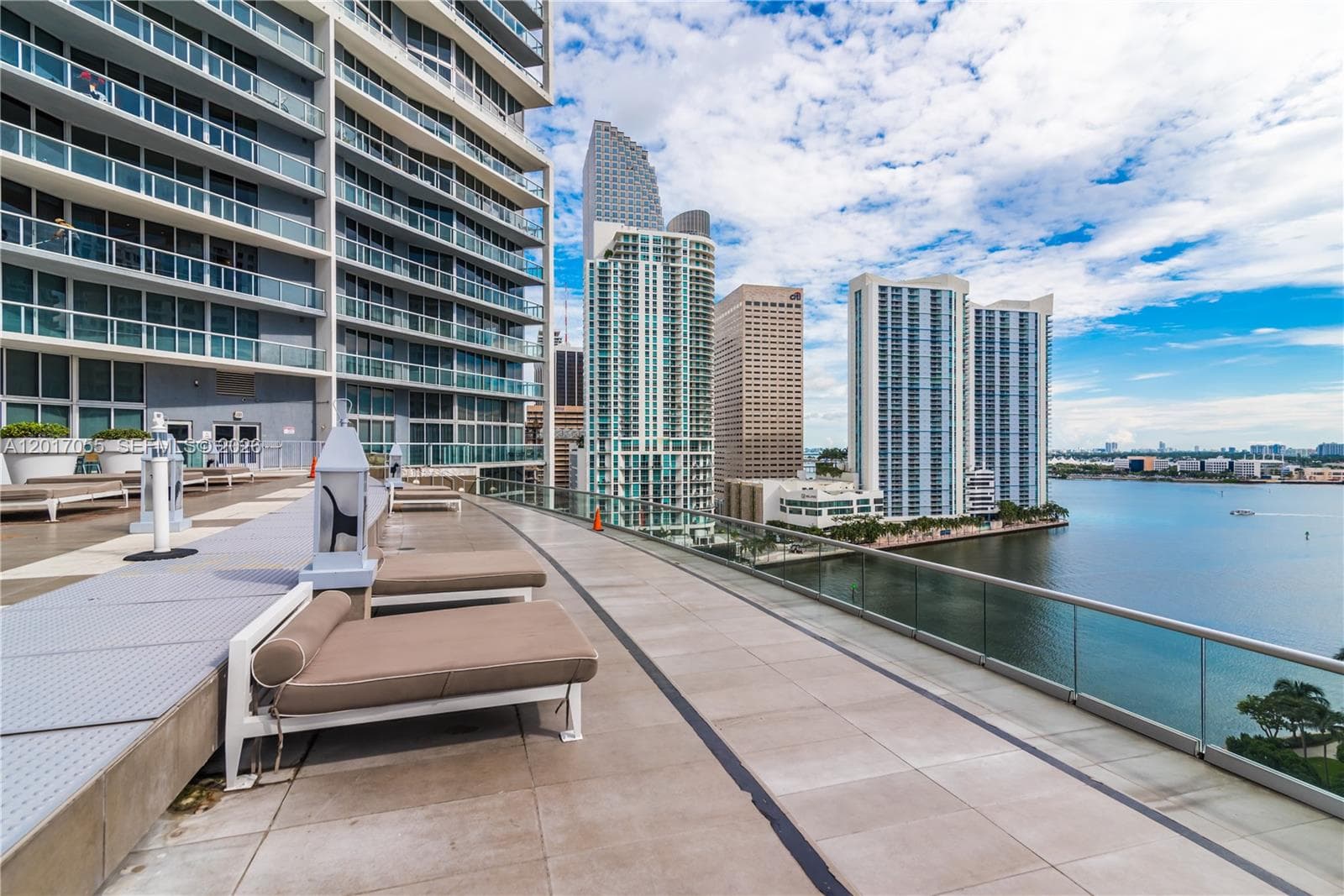 485 Brickell Ave 4606 photo 18