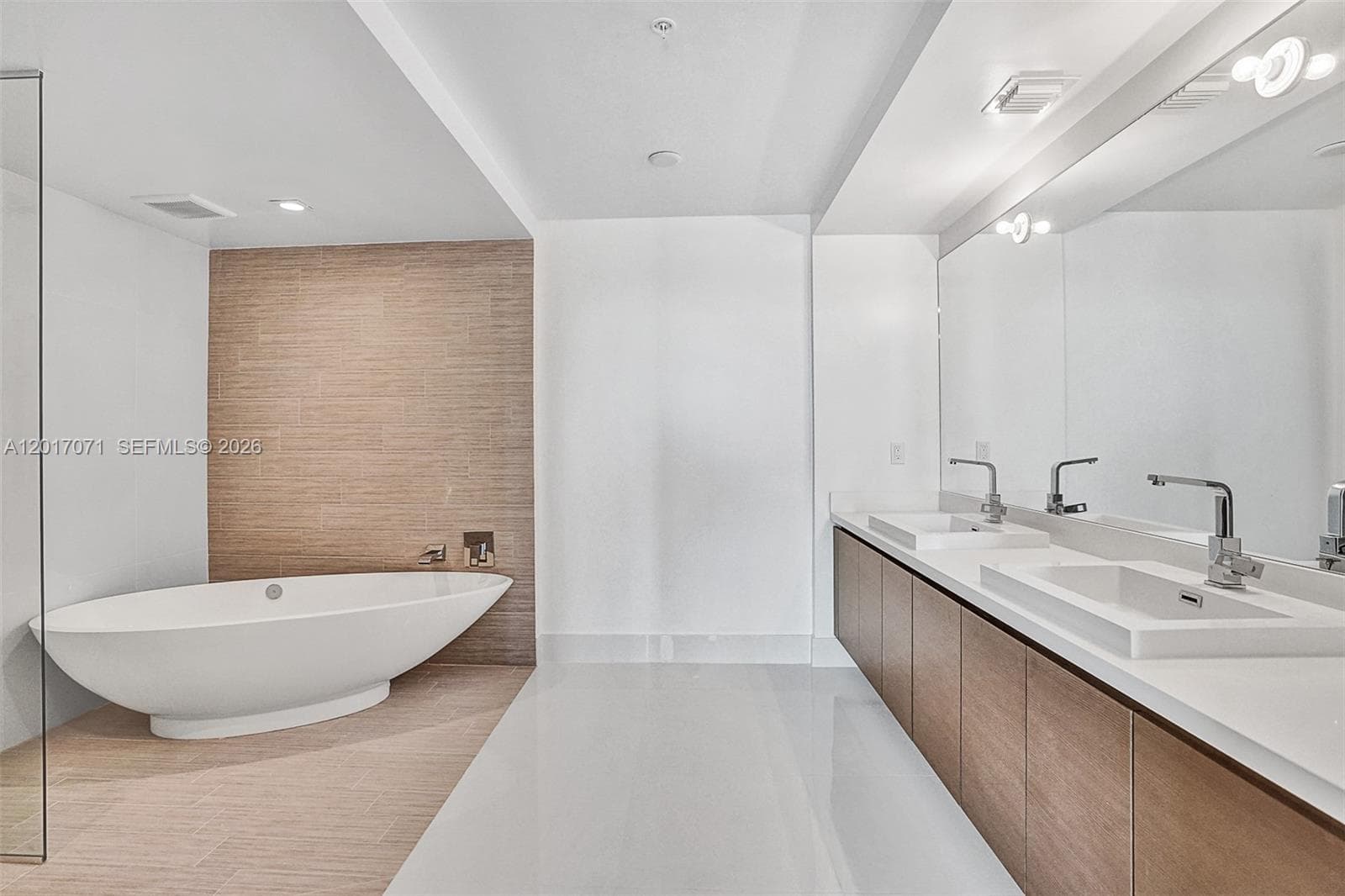 330 Sunny Isles Blvd 5-2205 photo 17