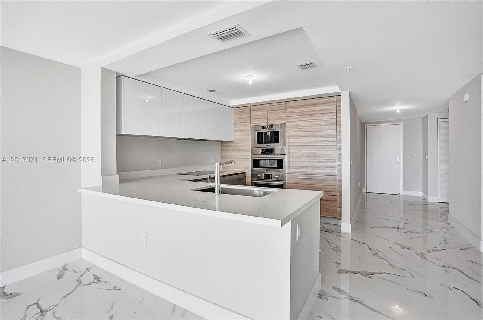 330 Sunny Isles Blvd 5-2205 photo 3