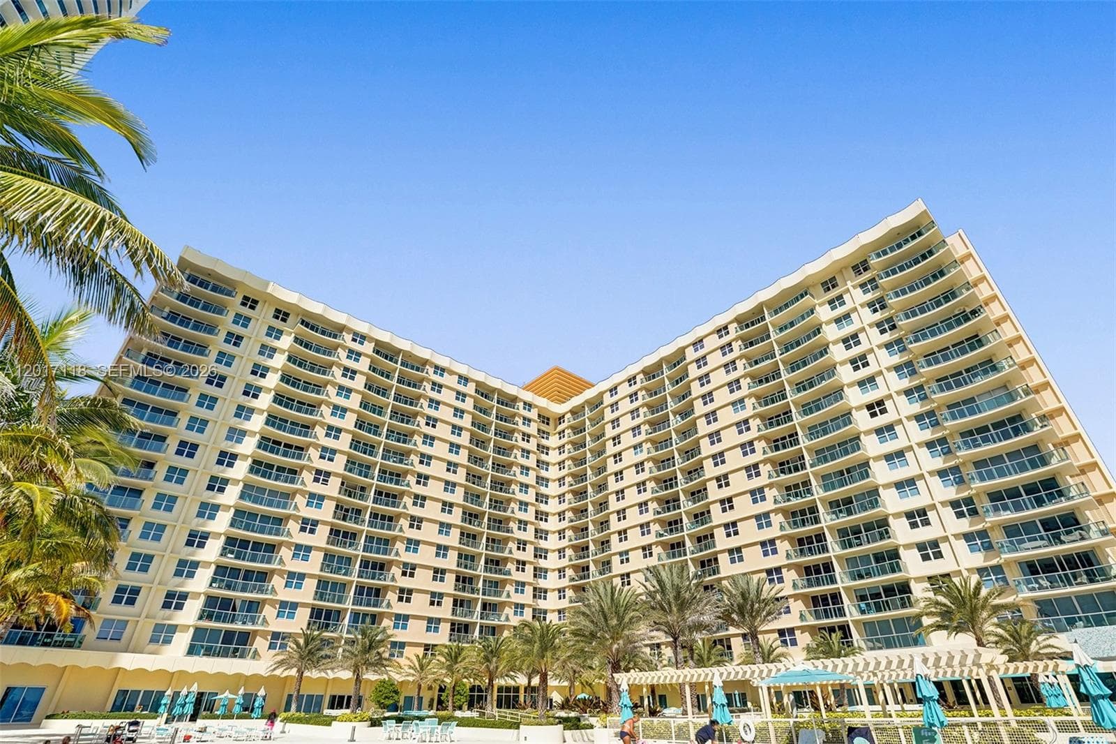 2501 Ocean Dr 401 photo 23