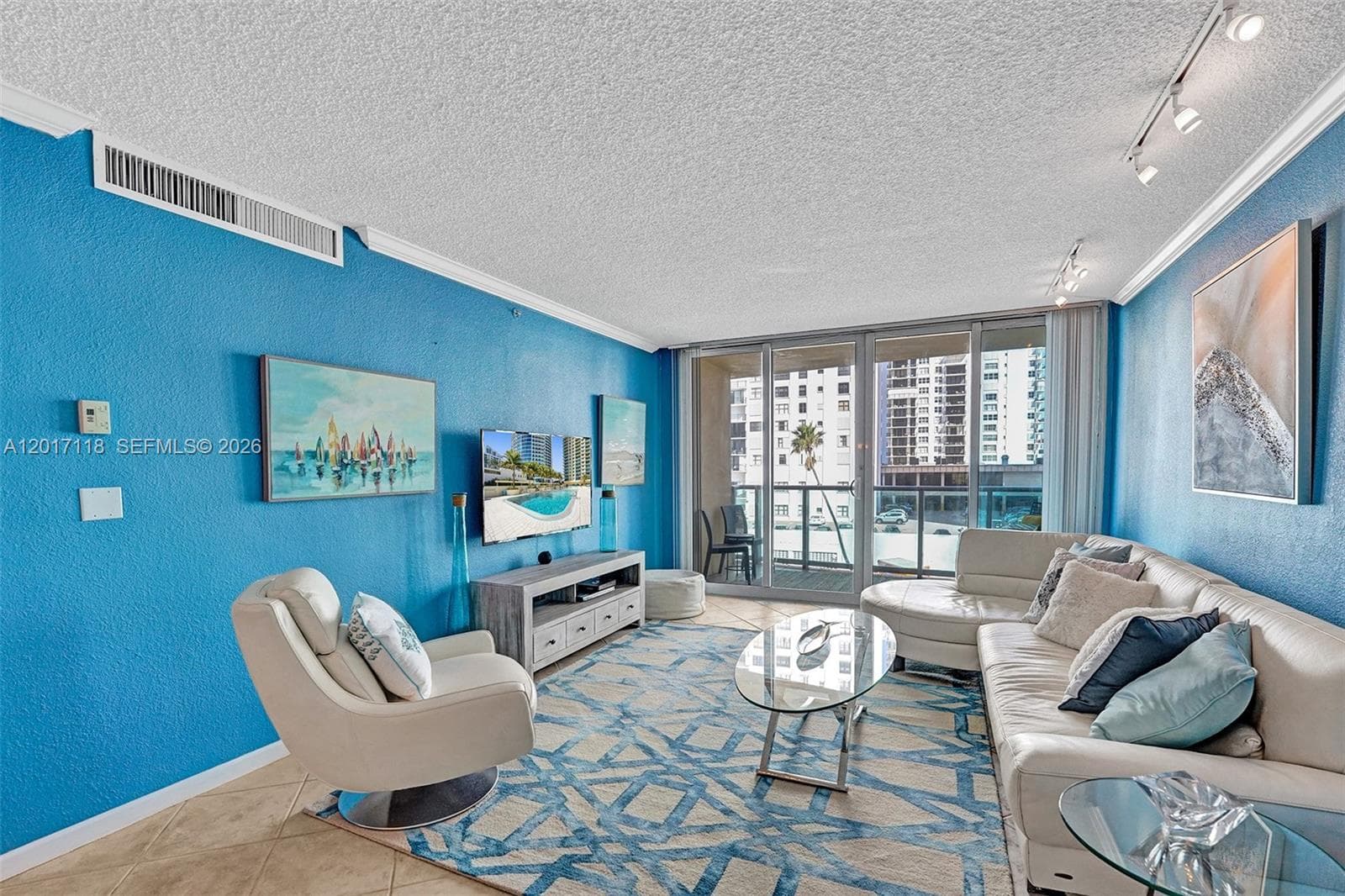 2501 Ocean Dr 401 photo 6