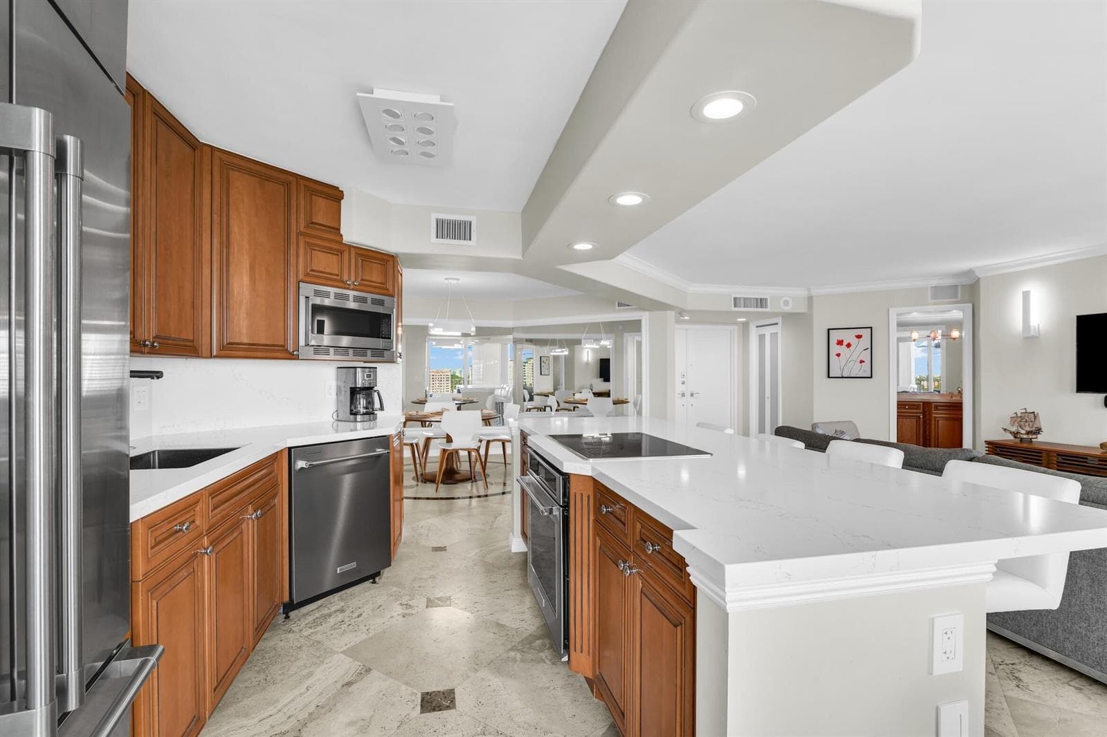500 S Ocean Boulevard 1009 photo 9