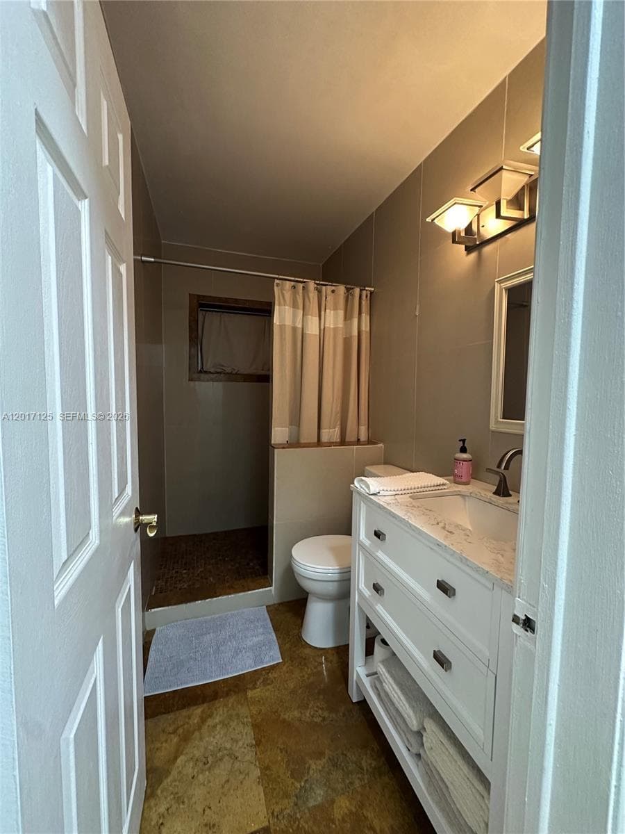 2908 Bayview Dr photo 24