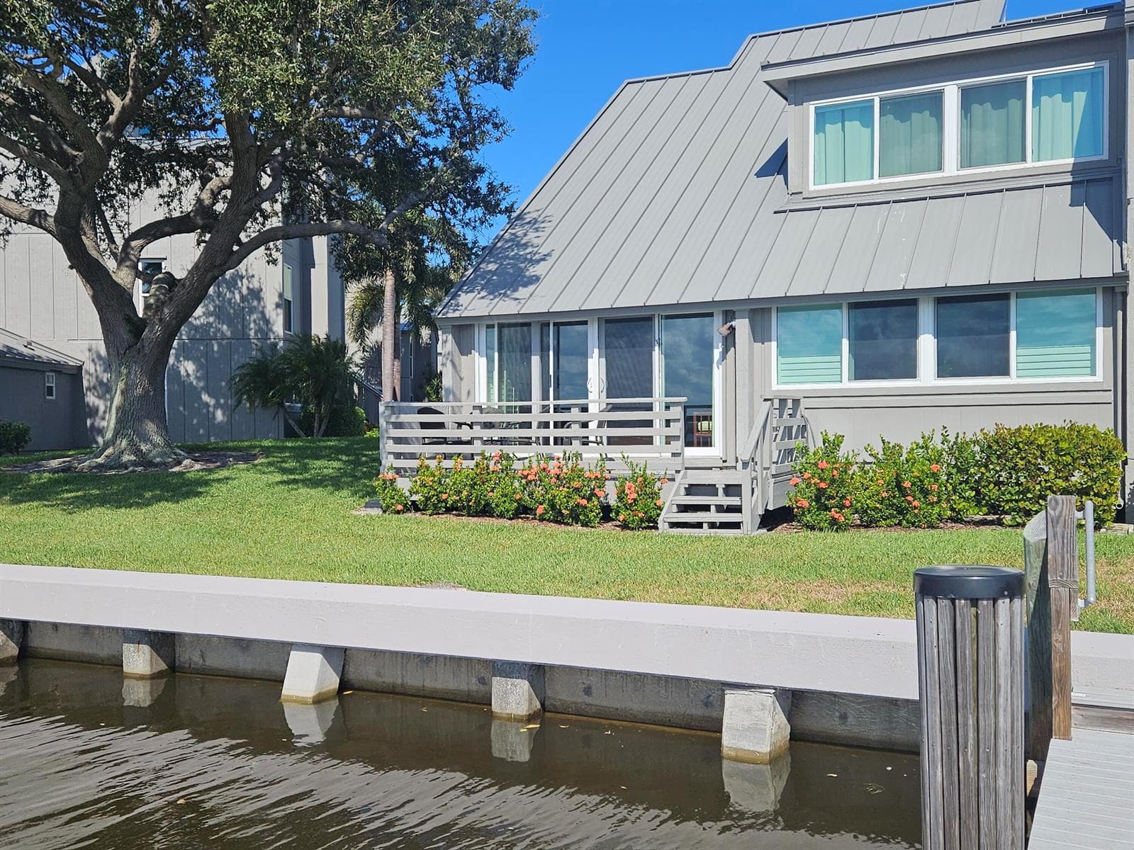 201 Spyglass Lane photo 2