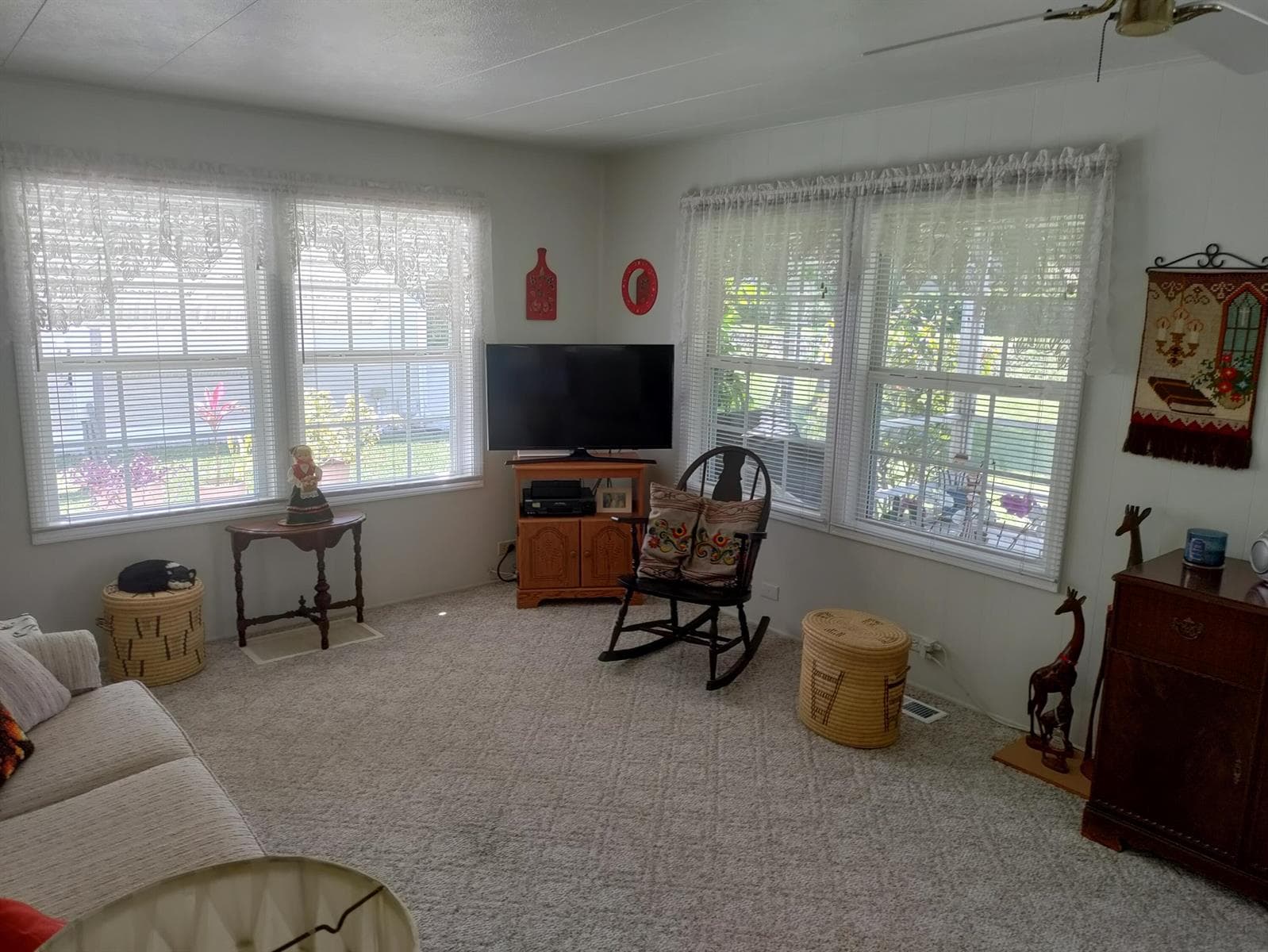 8270 South Street photo 9