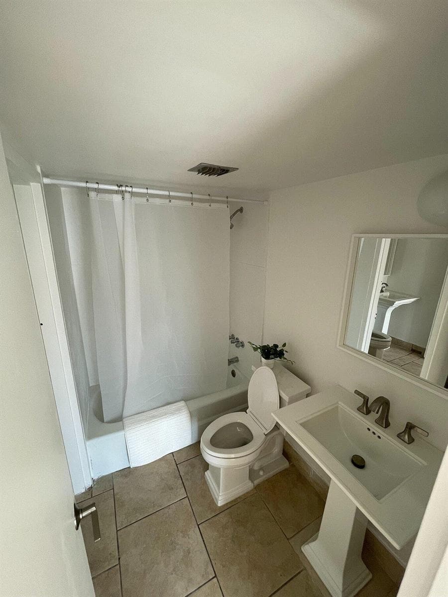 1800 NW 24th Avenue 309 photo 9