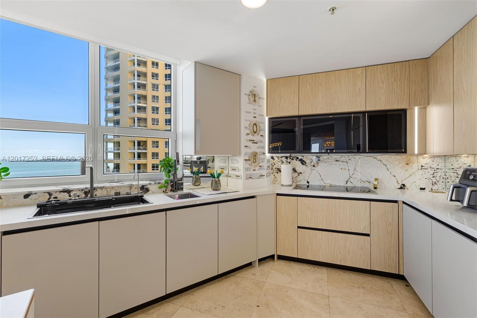 848 Brickell Key Dr 1601 photo 6