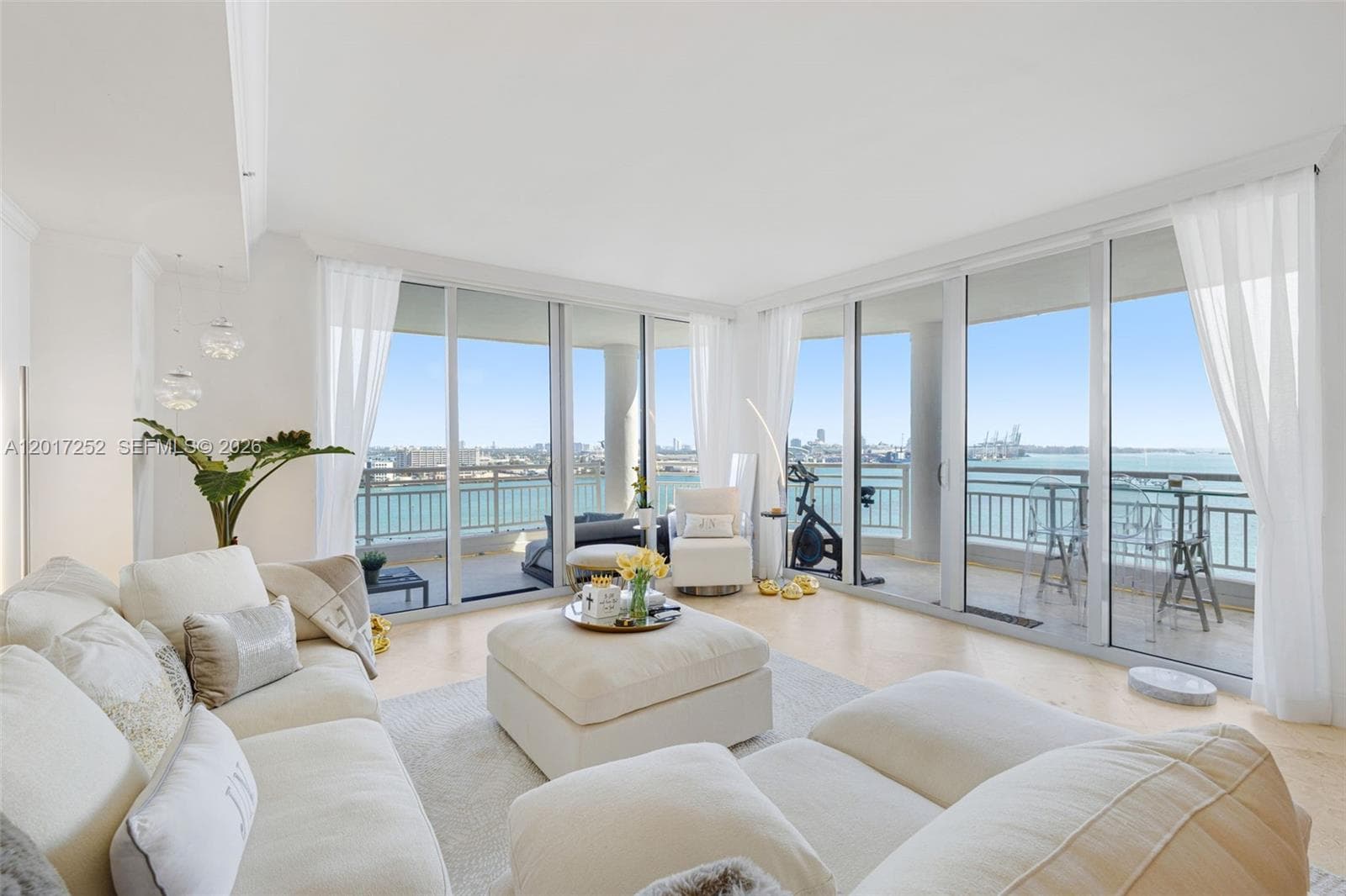 848 Brickell Key Dr 1601 photo 1