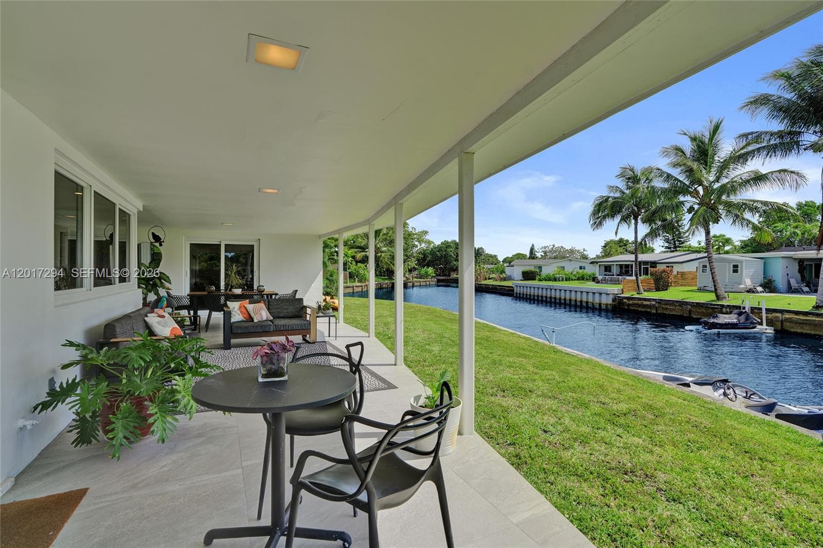 1821 33rd Ct photo 1