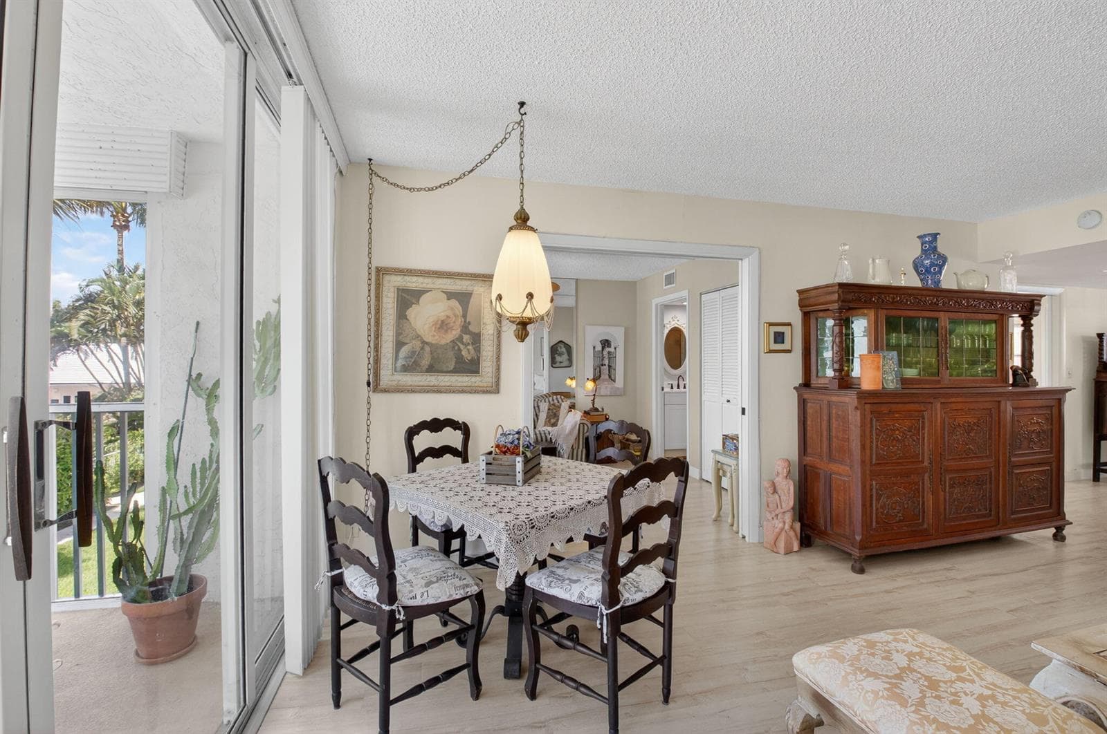 1 Harbourside Drive 4205 photo 17