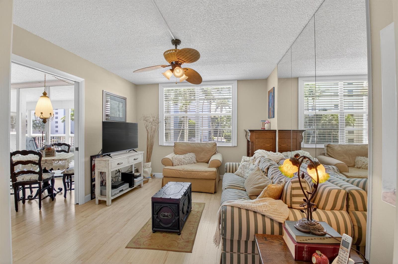 1 Harbourside Drive 4205 photo 25
