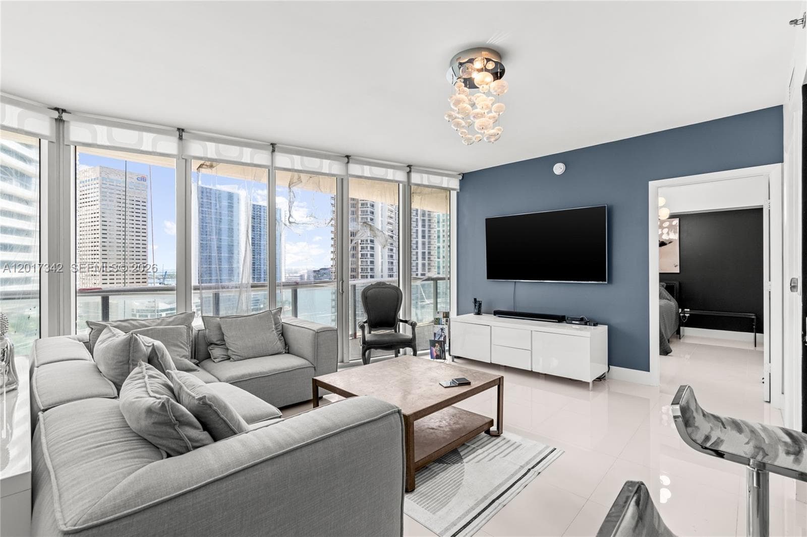 495 Brickell Ave 1704 photo 11
