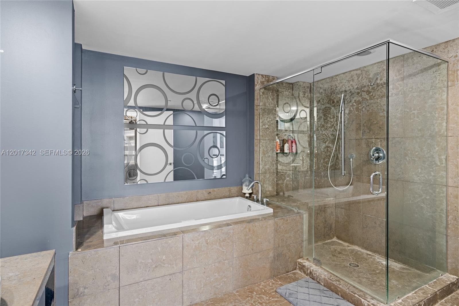 495 Brickell Ave 1704 photo 25