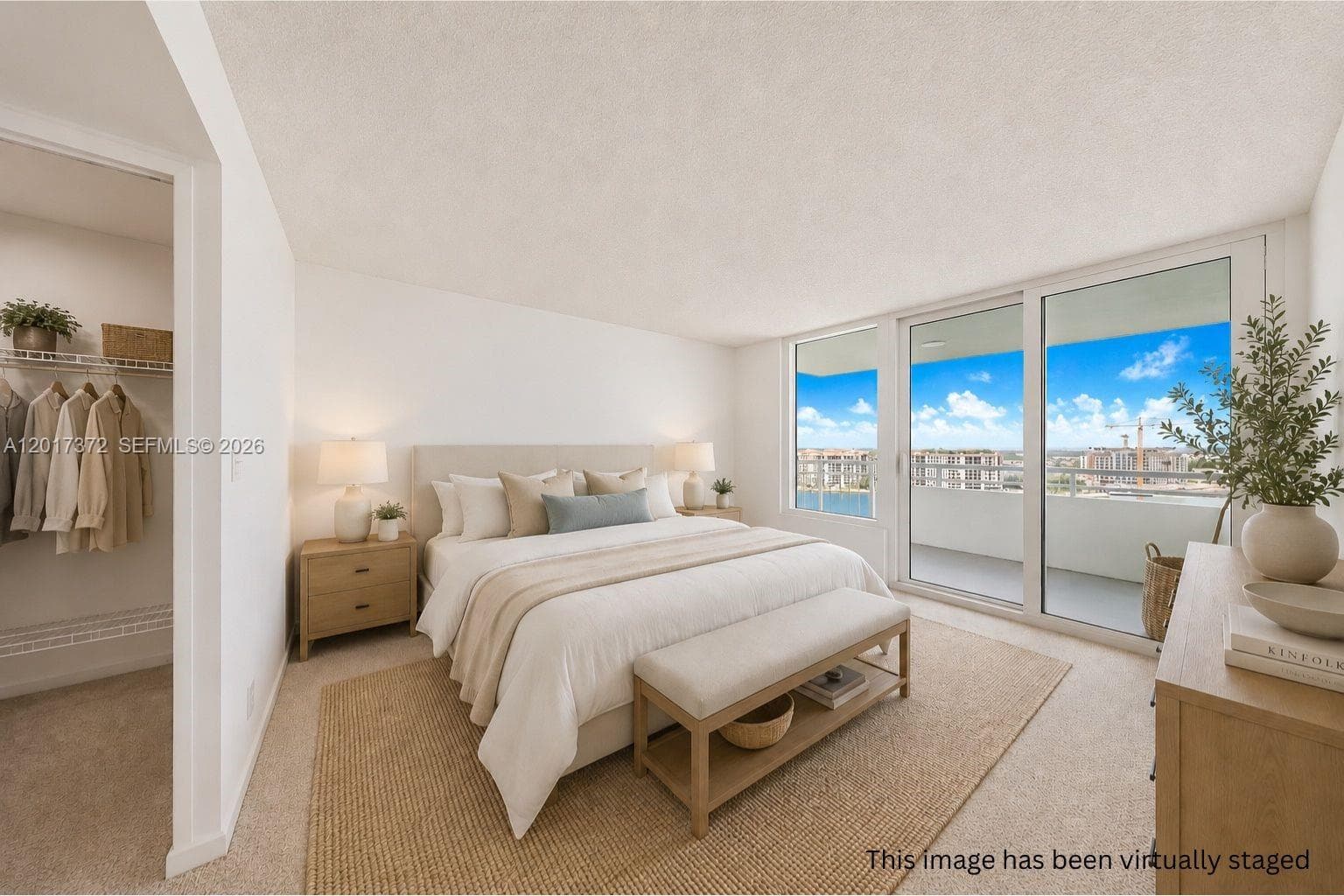 400 Pointe Dr 1801 photo 4