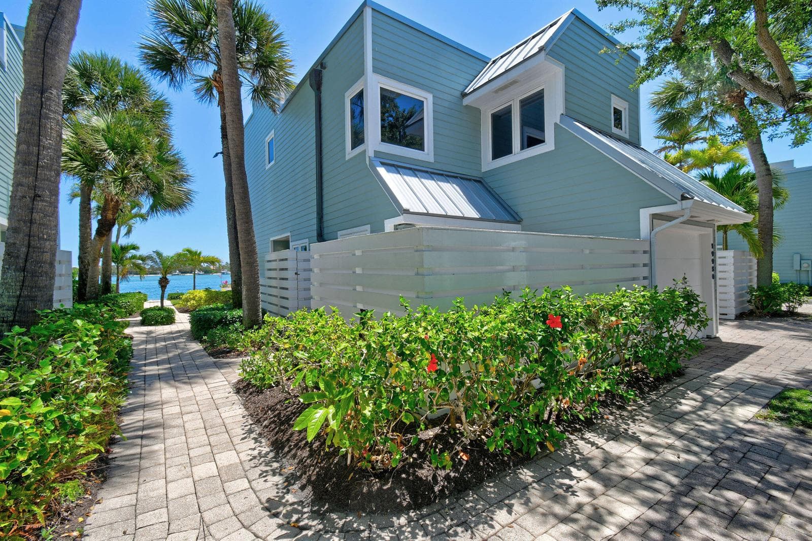 19950 Scrimshaw Way photo 4