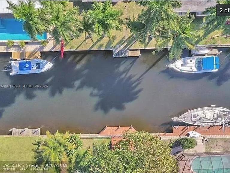 2518 Gulfstream Ln photo 23