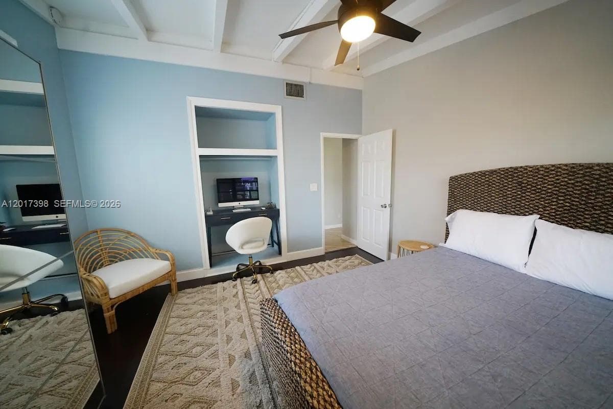 2518 Gulfstream Ln photo 13
