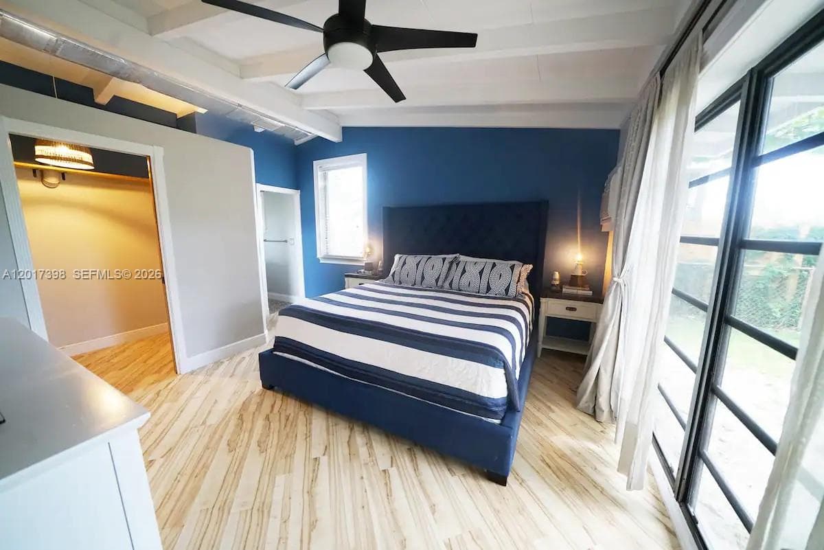 2518 Gulfstream Ln photo 17