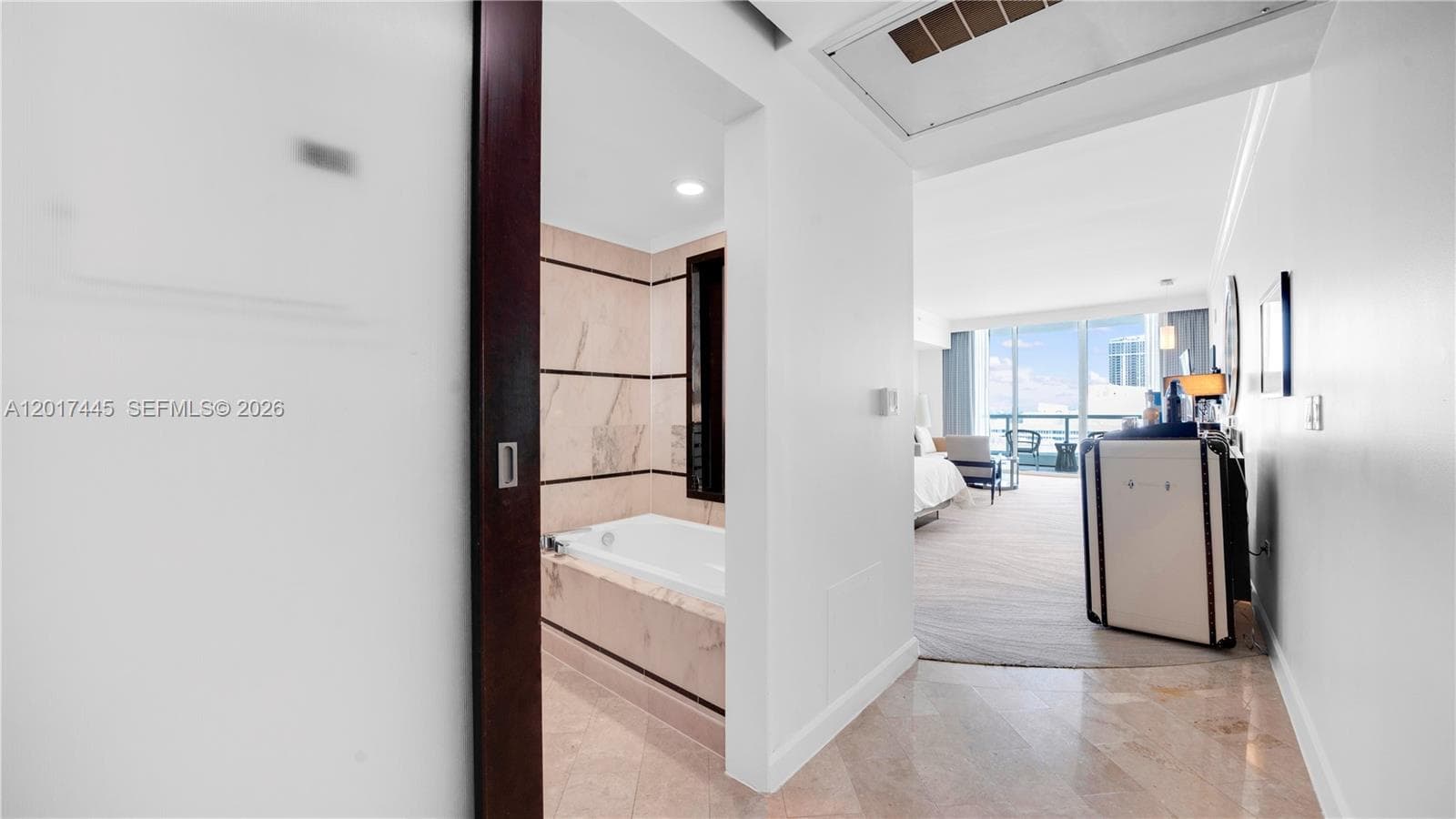 4391 Collins Ave 1903 photo 12